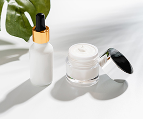 Emollient skincare products with plant extracts for deep hydration and moisture barrier